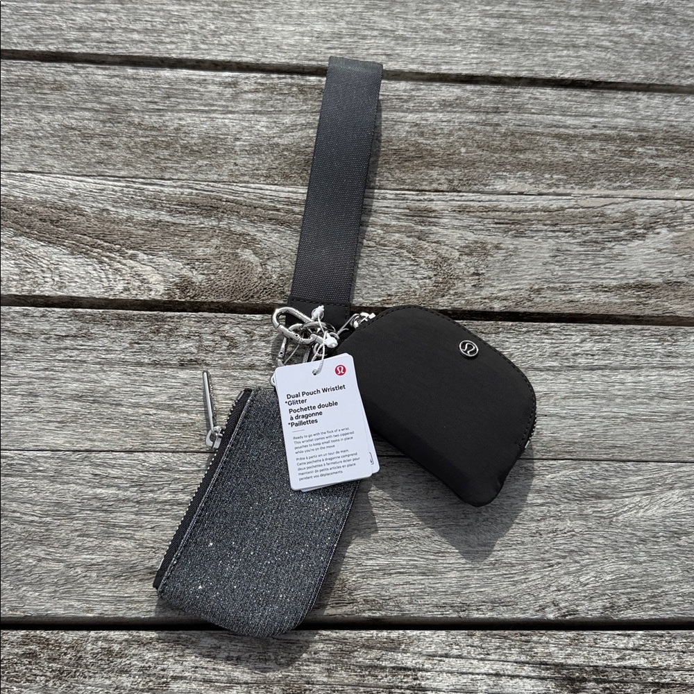Lululemon Dual Pouch Wristlet glitter Dark Silver/Graphite‎ Grey/Silver NWT - Picture 2 of 3